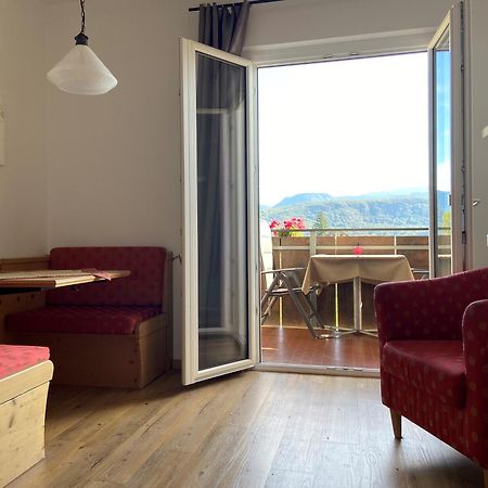 Residence La Terrazza Кальдаро Екстер'єр фото