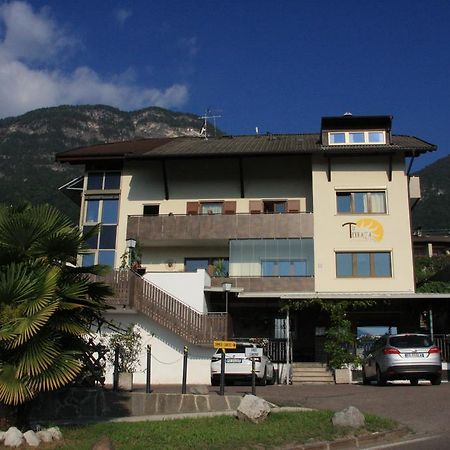 Residence La Terrazza Кальдаро Екстер'єр фото