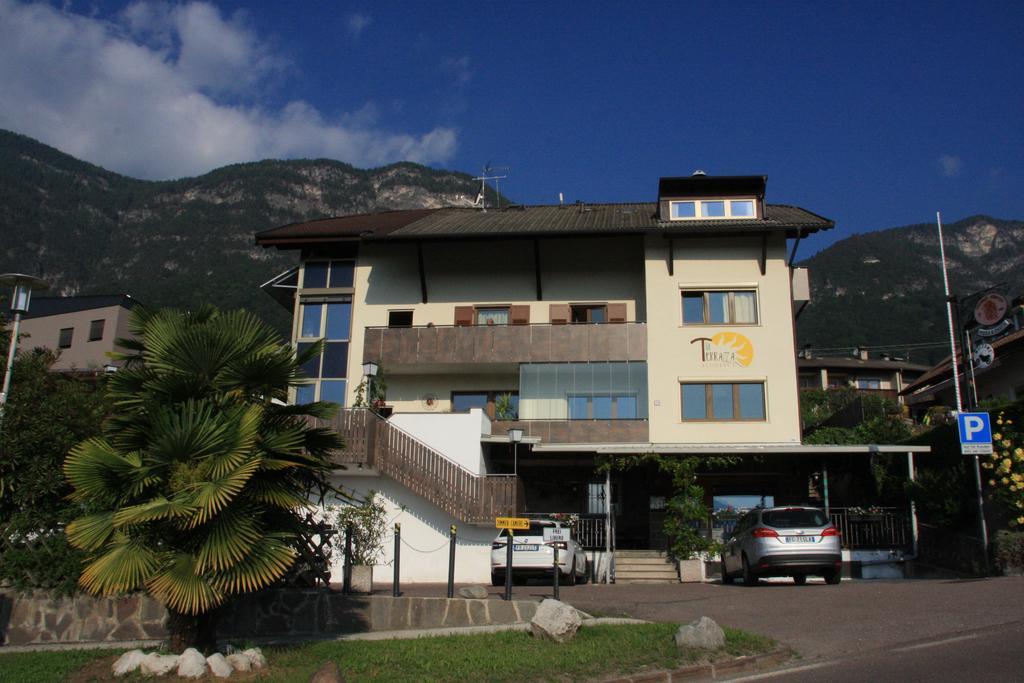 Residence La Terrazza Кальдаро Екстер'єр фото