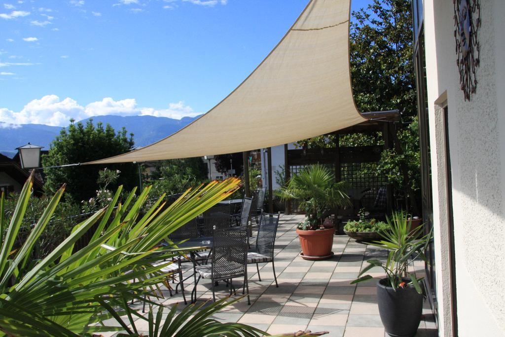 Residence La Terrazza Кальдаро Екстер'єр фото
